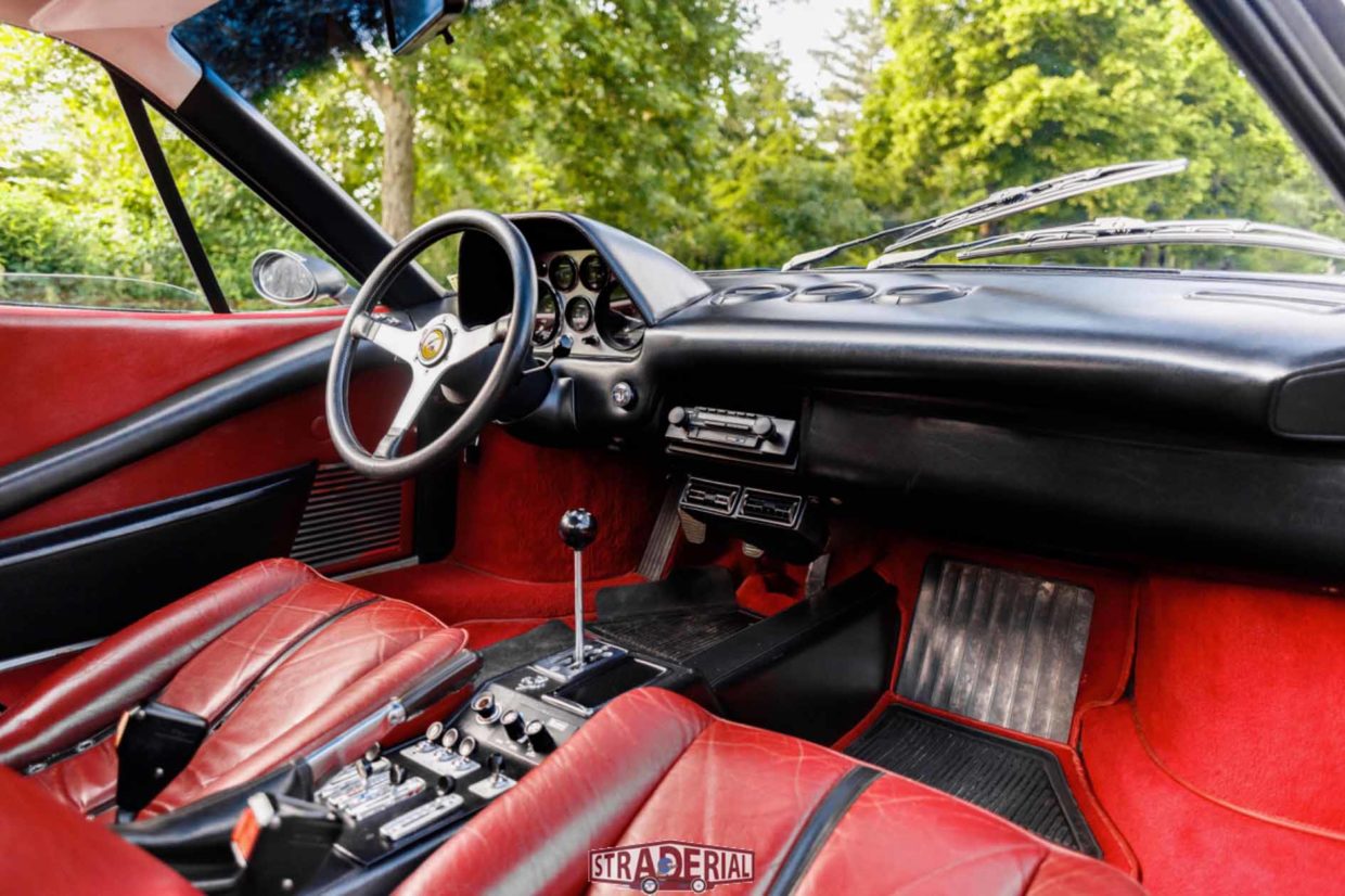 Ferrari 308 Vetroresina 1976 - Straderial Paris Classic Cars for sale - Voiture de collection à vendre - 17