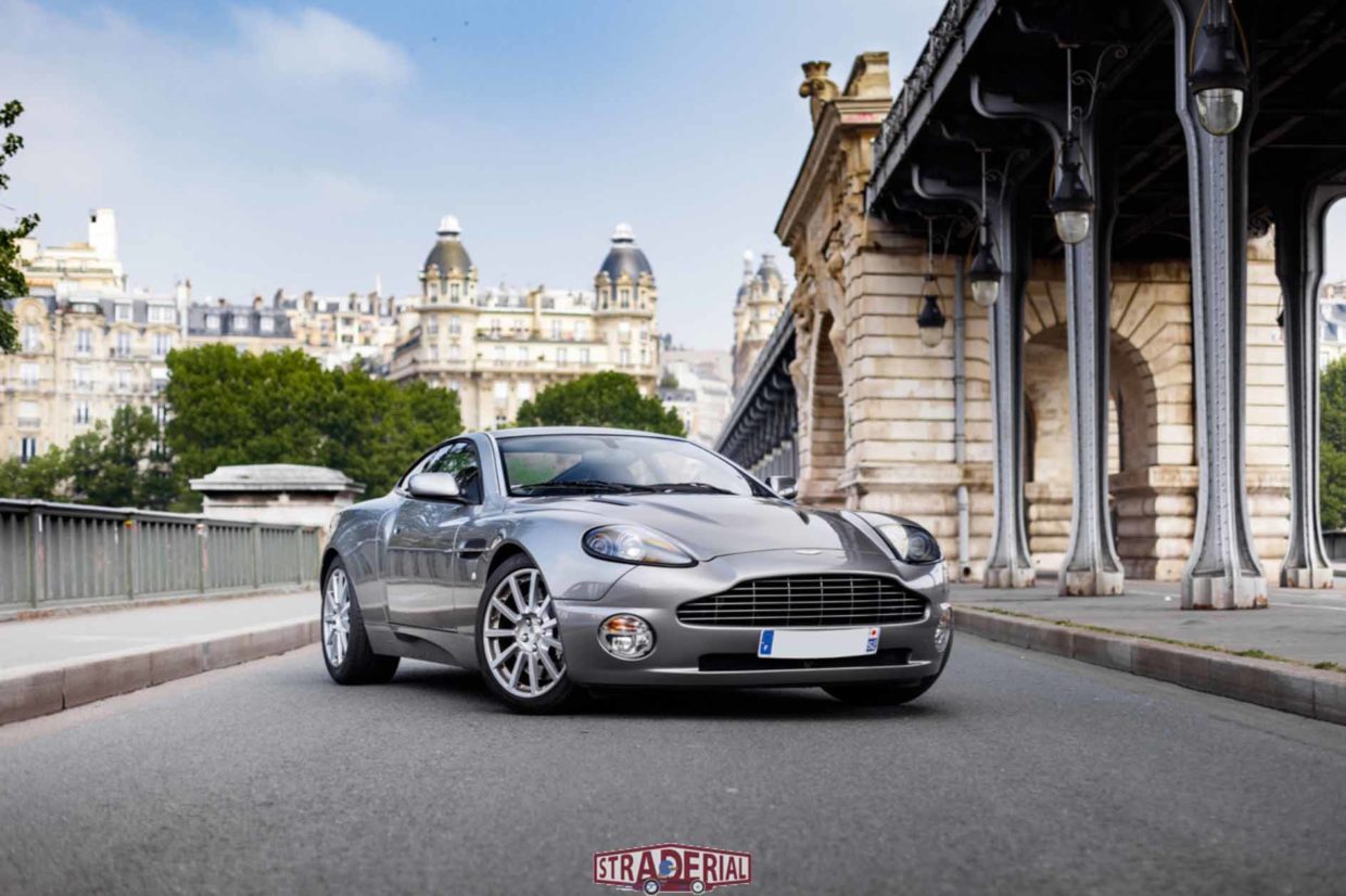 Aston Martin Vanquish S - Straderial Paris - Voiture collection à vendre - 1